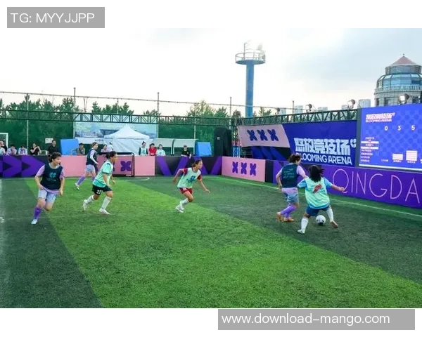 足球与大炮的激情碰撞探索运动与力量的完美结合