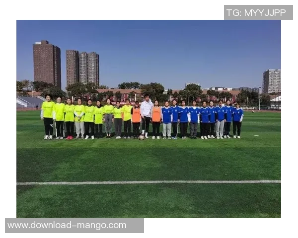 足球梦幻世界中的创意画卷展现激情与梦想的完美结合 足球梦幻世界中的创意画卷展现激情与梦想的完美结合